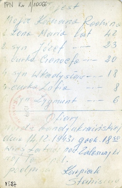 Odręczny opis fotografii ofiar zbrodni we wsi Latacz, 14 XII 1943 r. [ze zbiorów IPN].
